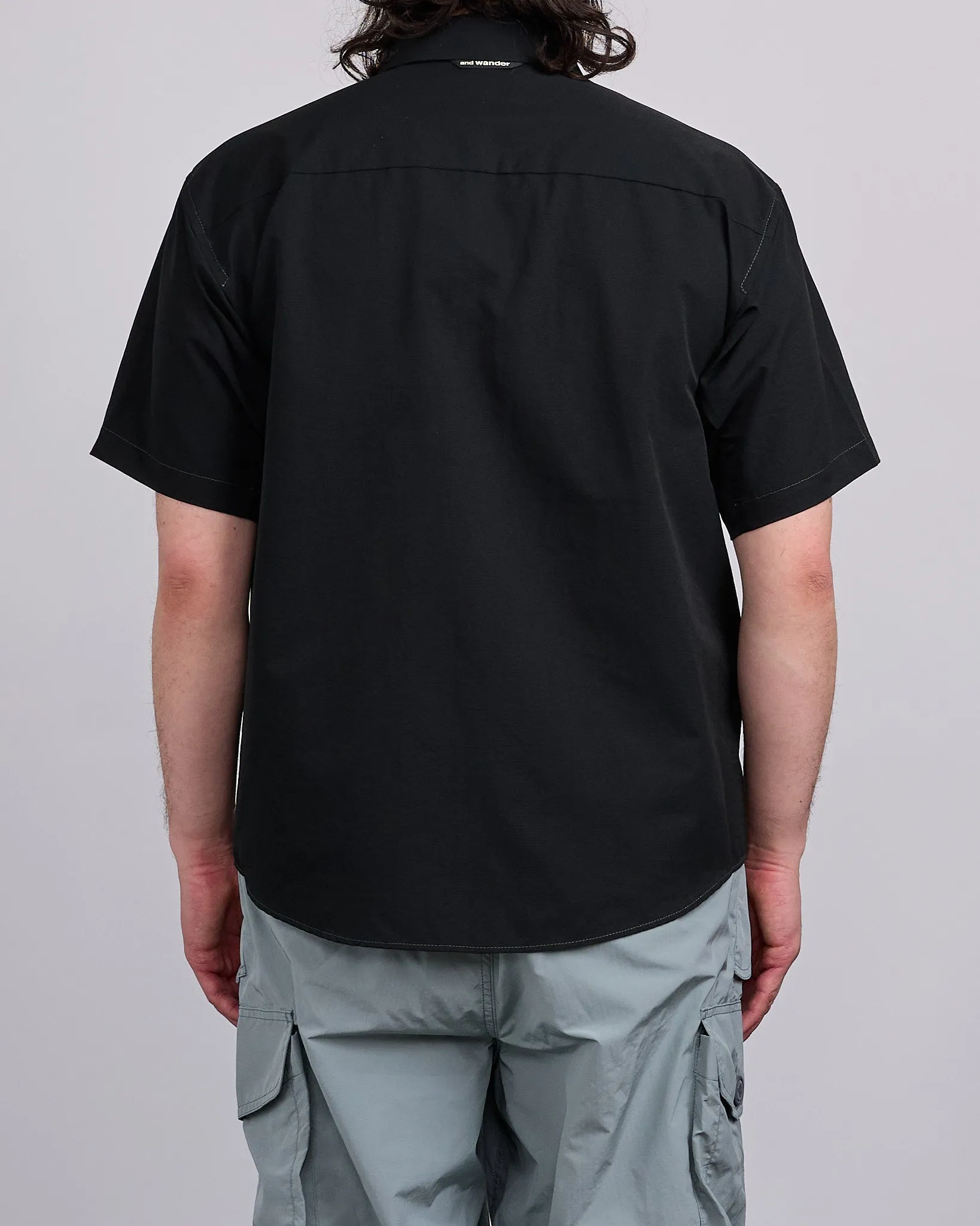 and wander Dry Breathable Snap Shirt Black