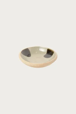 Hamadagama Round Plate - White/Olive