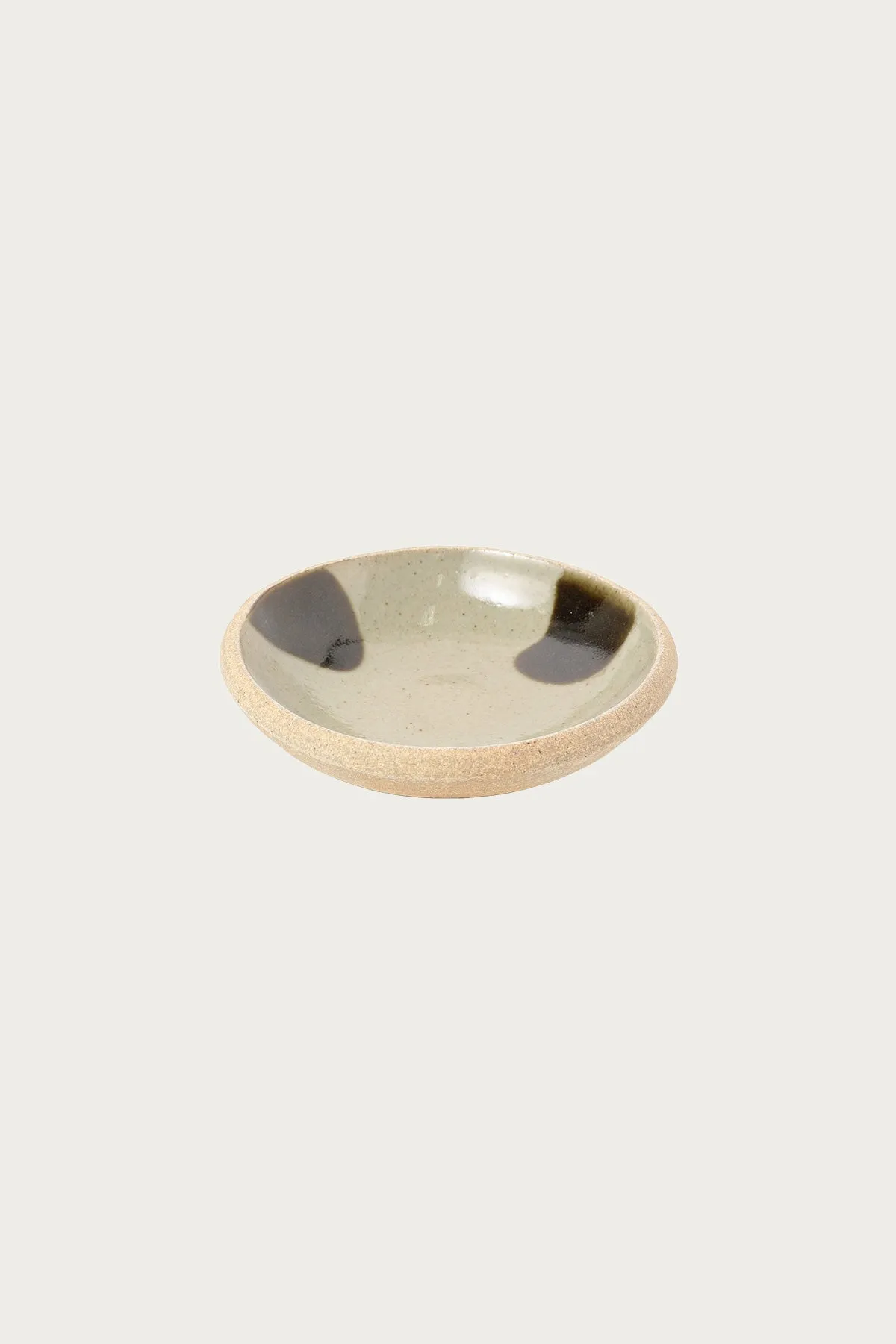 Hamadagama Round Plate - White/Olive