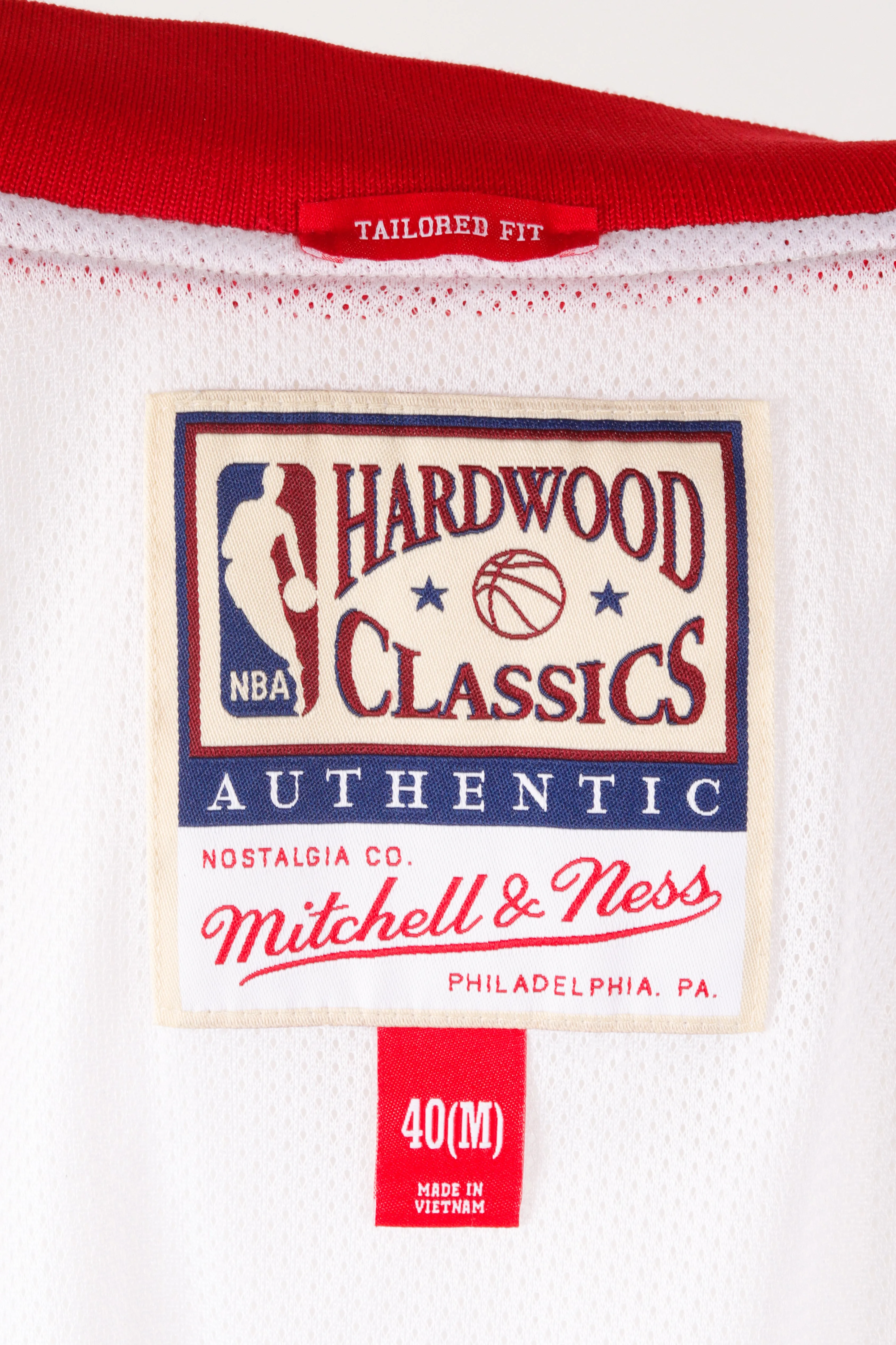 Mitchell & Ness '1996-97 Chicago Bulls Home' Warmup Jacket