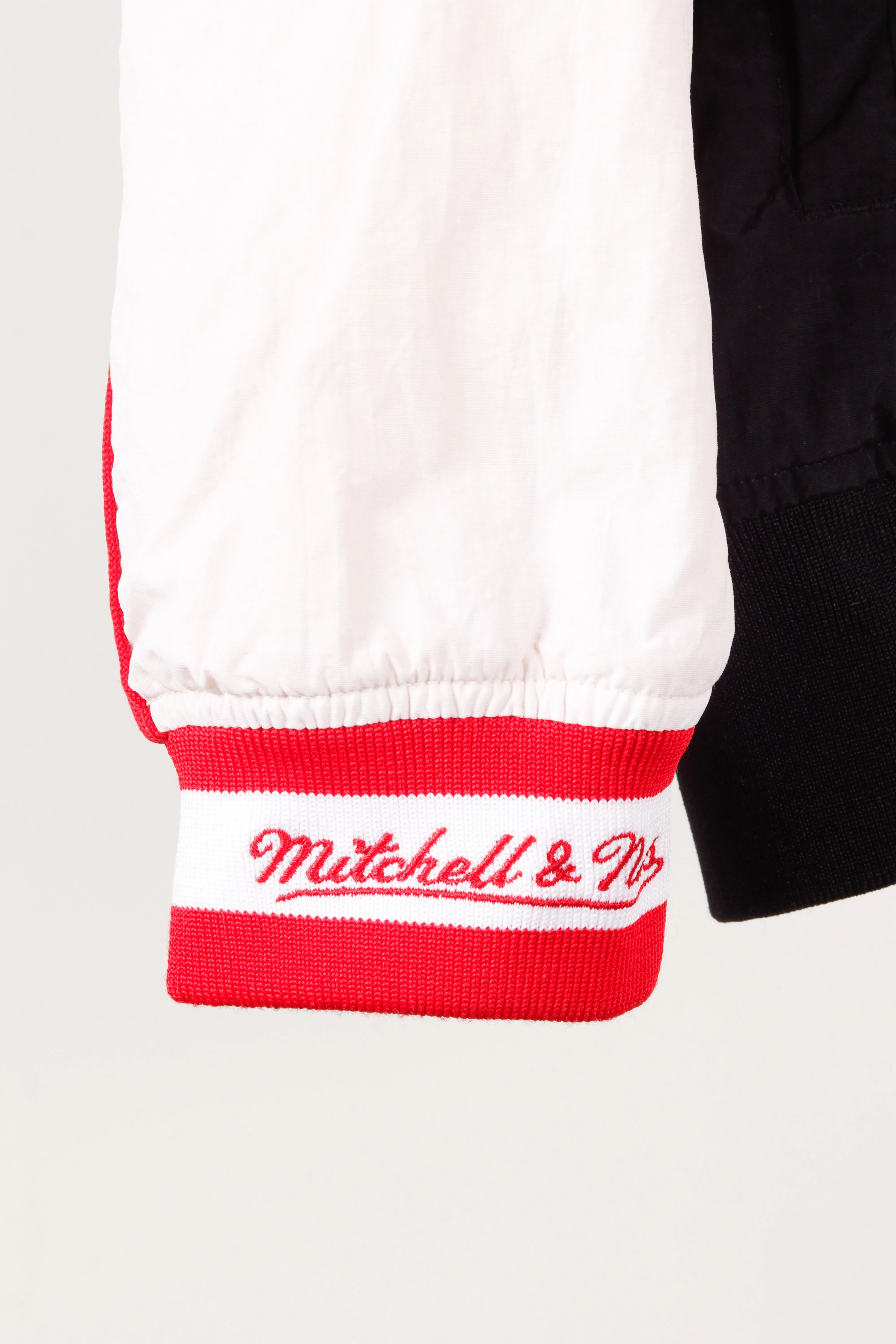 Mitchell & Ness '1996-97 Chicago Bulls Home' Warmup Jacket