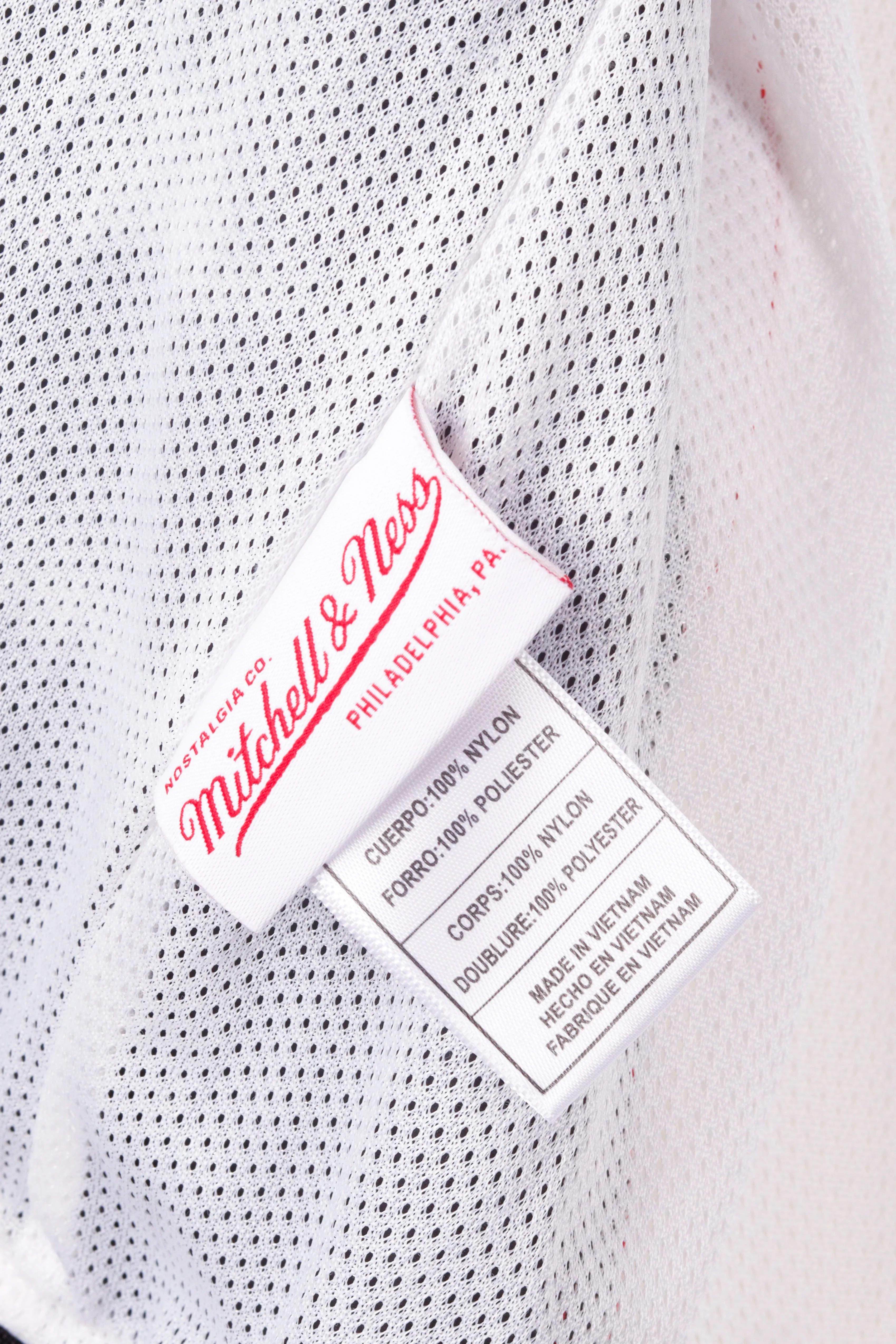 Mitchell & Ness '1996-97 Chicago Bulls Home' Warmup Jacket