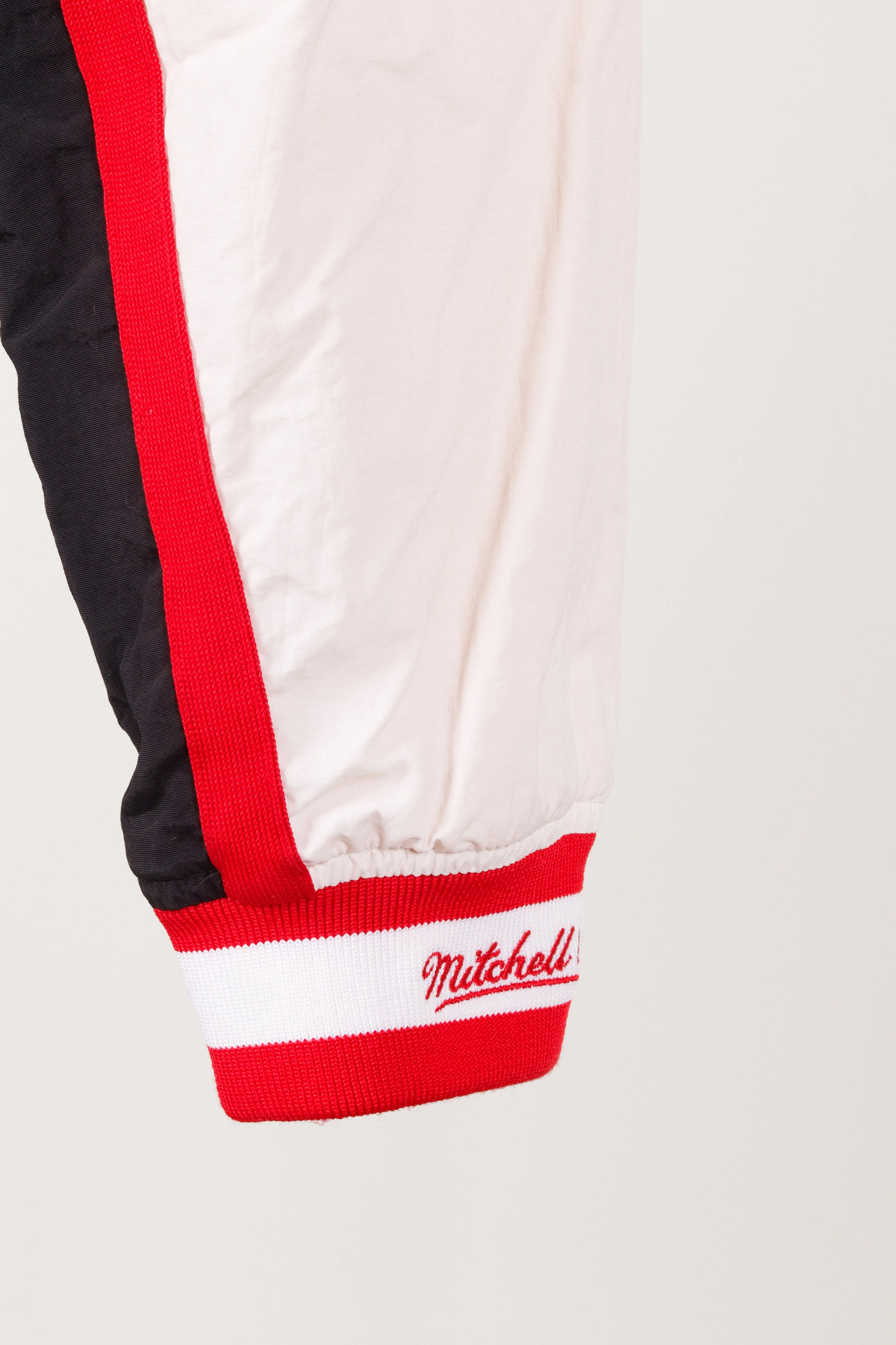 Mitchell & Ness '1996-97 Chicago Bulls Home' Warmup Jacket