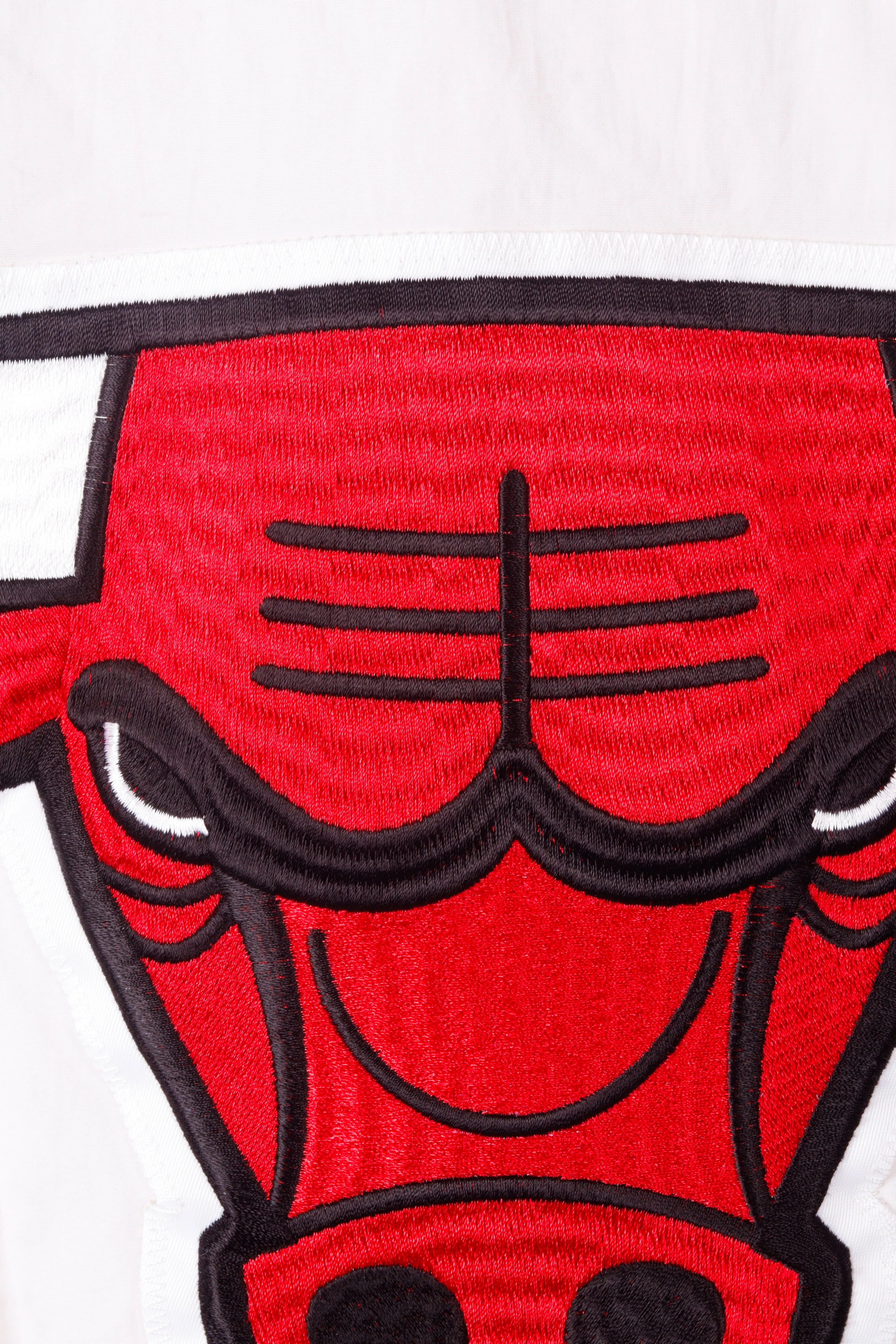 Mitchell & Ness '1996-97 Chicago Bulls Home' Warmup Jacket