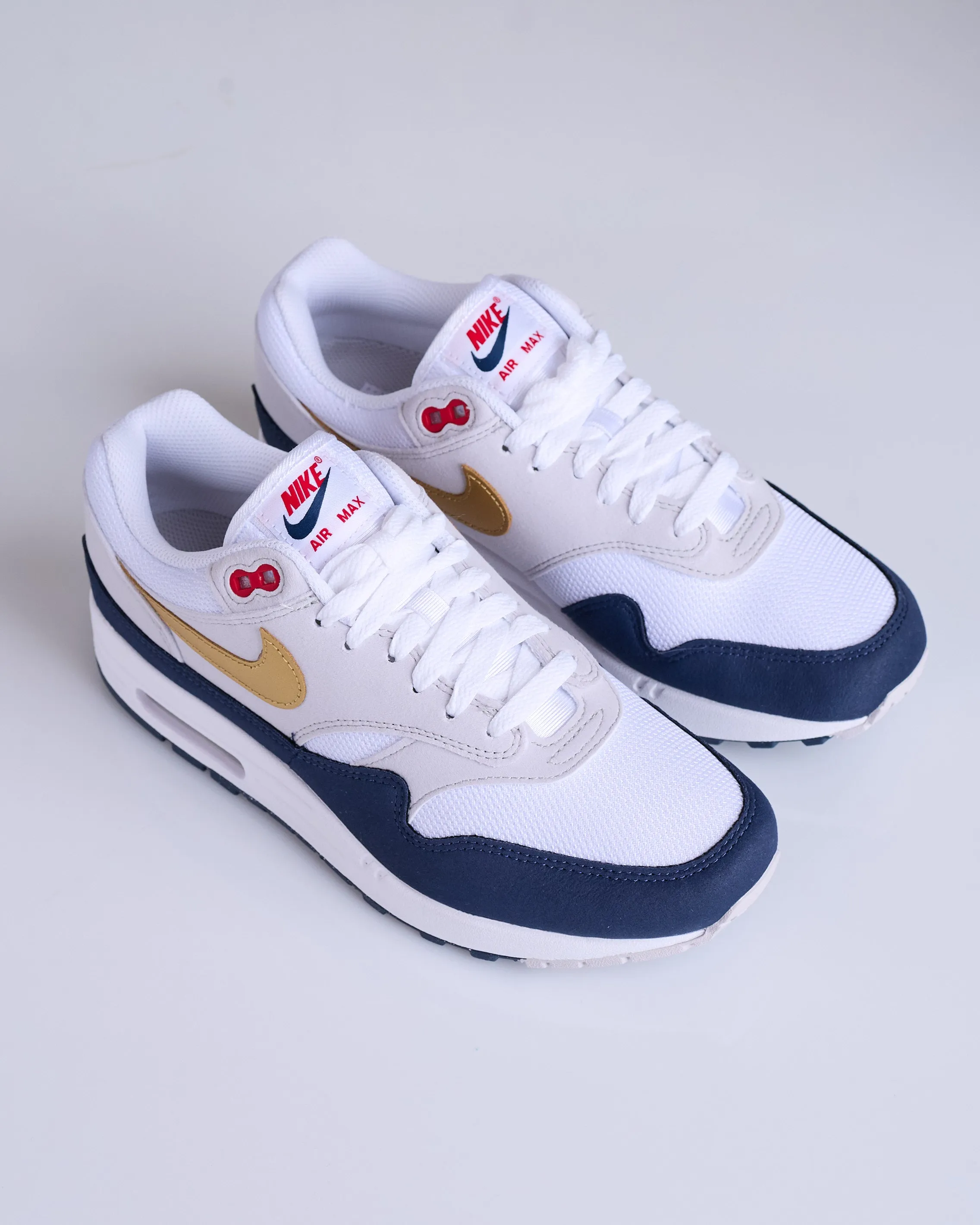 Nike Men's Air Max 1 Obsidian/Metallic Gold-White