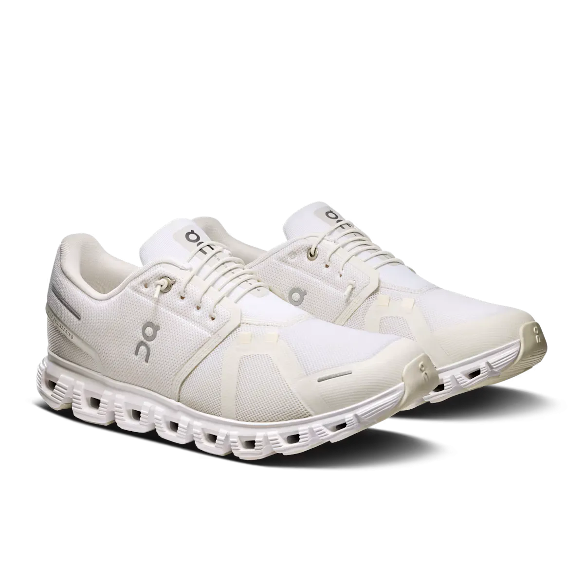 On Running Cloud 6 White (Women's)