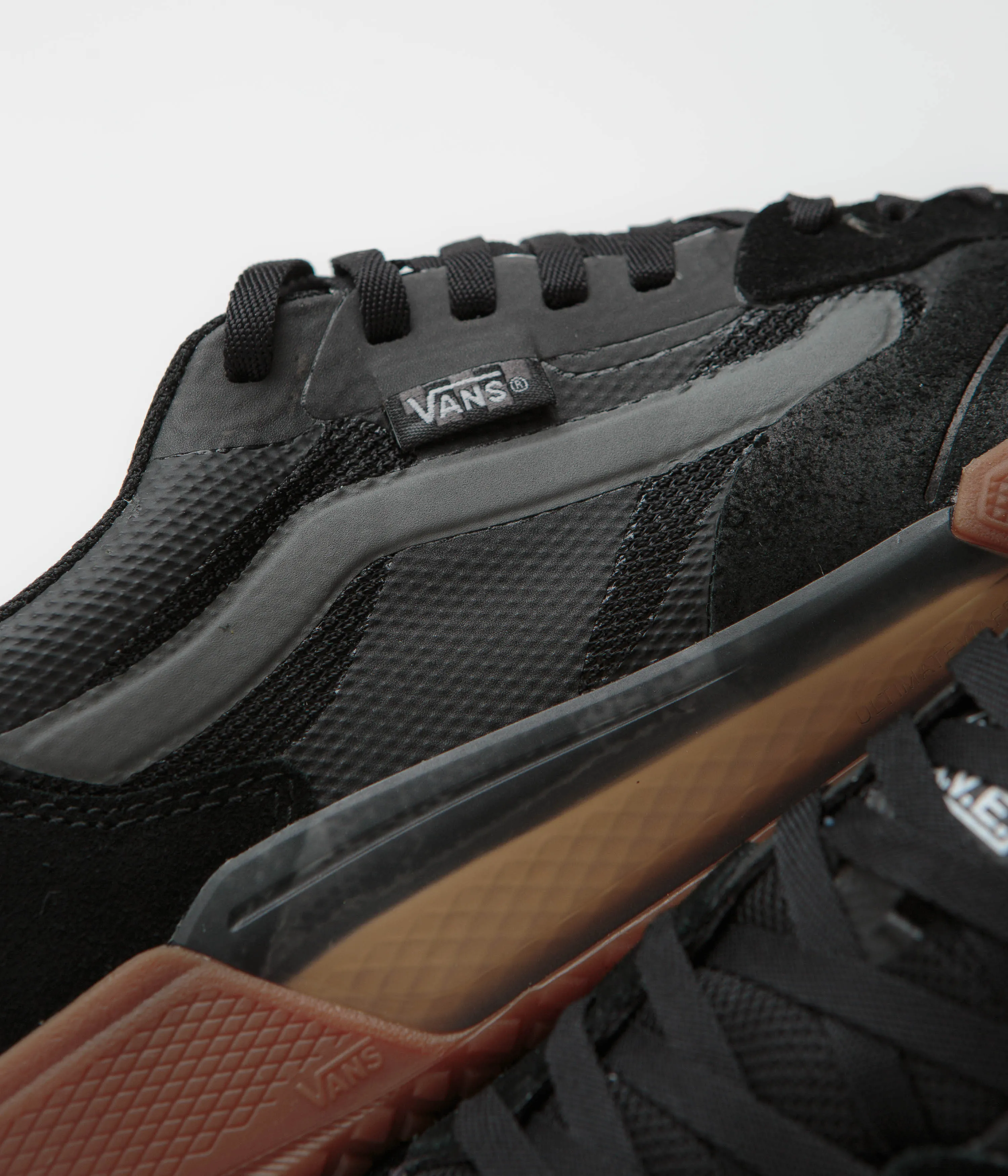 Vans Skate AVE 2.0 Shoes - Black / Gum