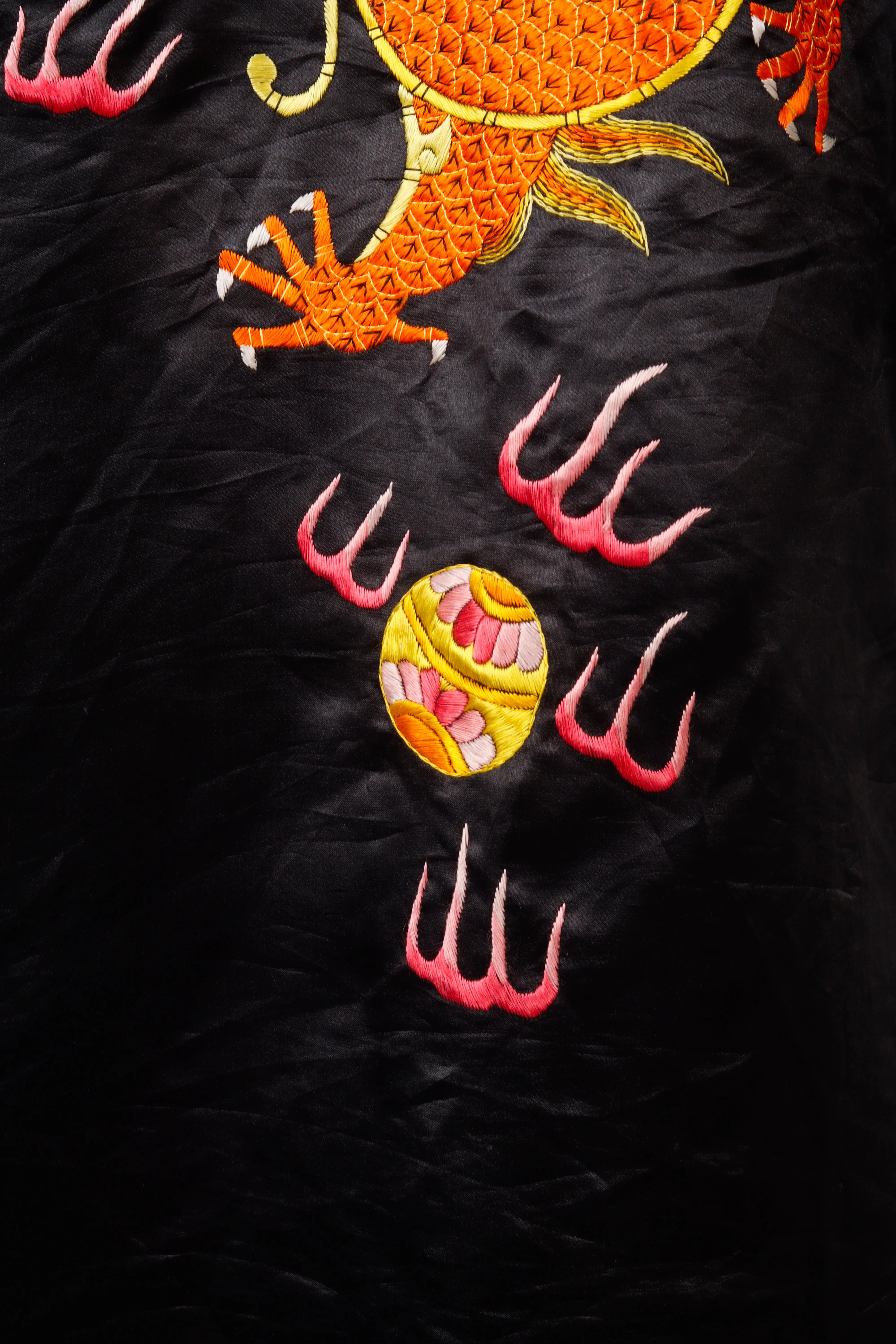 Vintage 20's Golden Bee 'Dragon Silk' Kimono Black